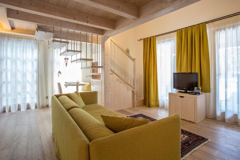 Castelir Suite Hotel Panchia Quarto foto
